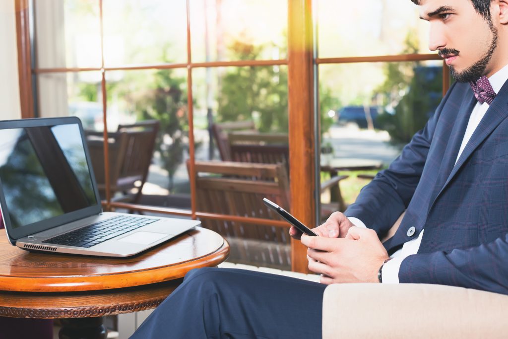 How much does mobile app development cost & how to stay on budget